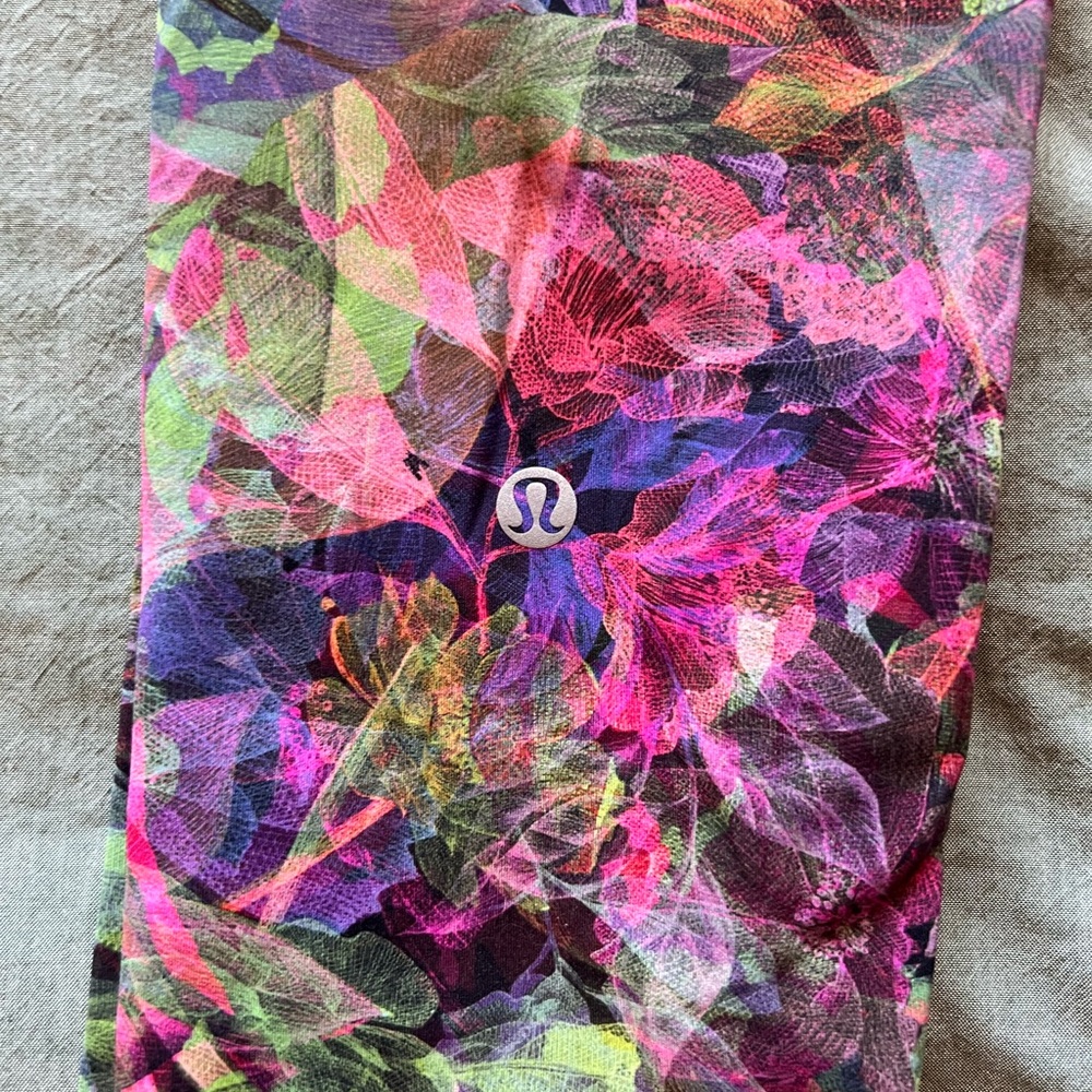 Lululemon Wunder Under High Rise tights; NWOT; size 8; multi color - Picture 6 of 9